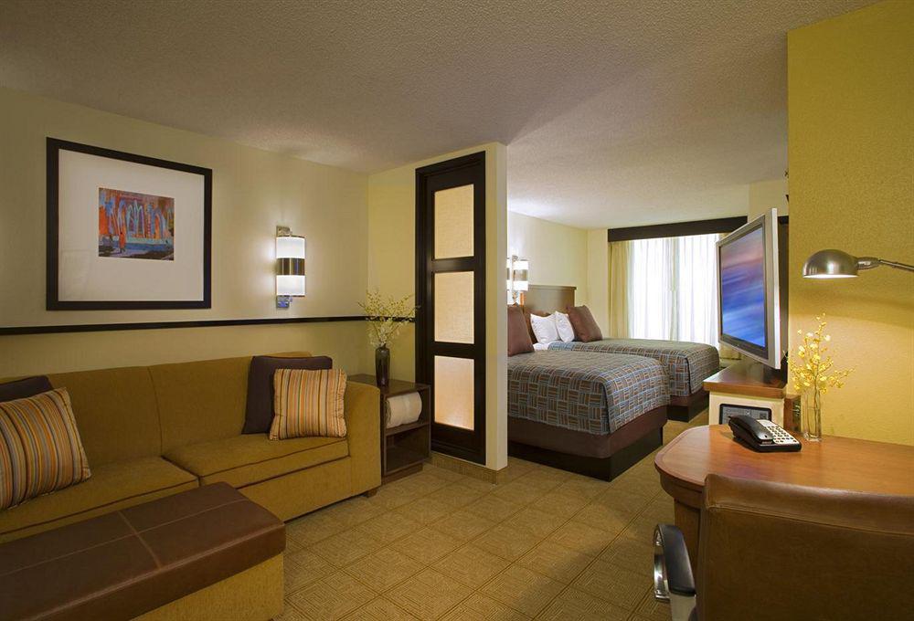 ไฮแอท เพลซ ชาร์ลอต แอโรว์วูด Hotel ชาร์ล็อต ห้อง รูปภาพ